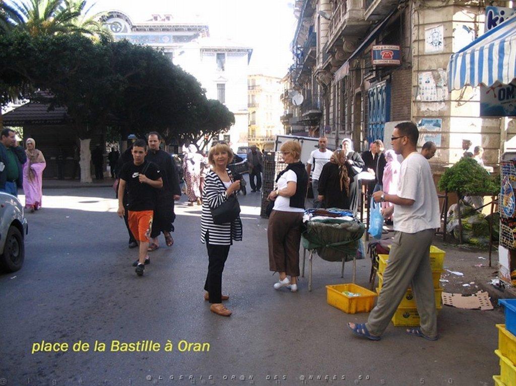 ORAN MAI 2008 2989 place de la Bastille Oran.jpg
